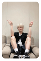 Yang Jeongin (I.N) 14